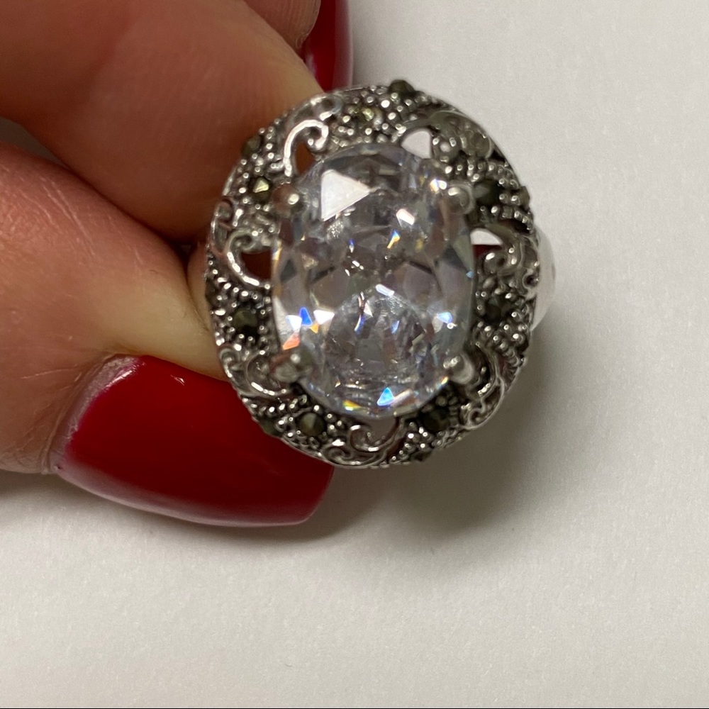 NF RING 925 STERLING SILVER MARCASITE COCKTAIL FACETED OVAL STONE Size 6